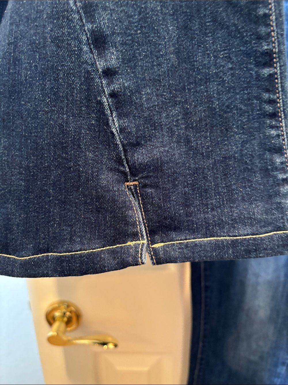 PAIGE Lou Lou Flare Jeans Medium Wash Forward Seam Split Hem Blue Denim size 28 - Picture 6 of 9